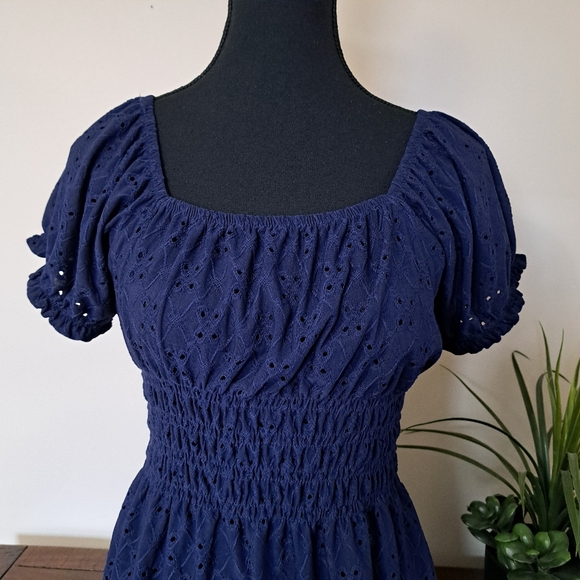 My Style Blue Eyelet Top Women's Size Small Gathered Puff Sleeve Feminine - Picture 6 of 10